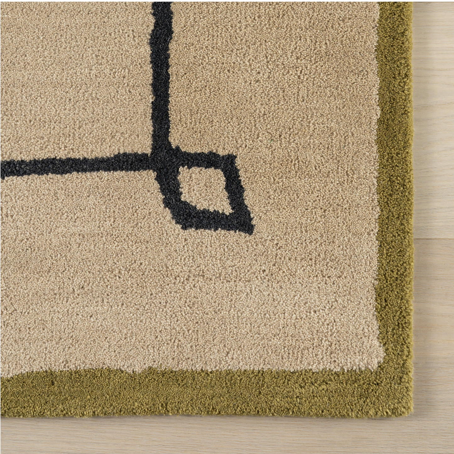 Serge Bordered Wool Cozy Rug