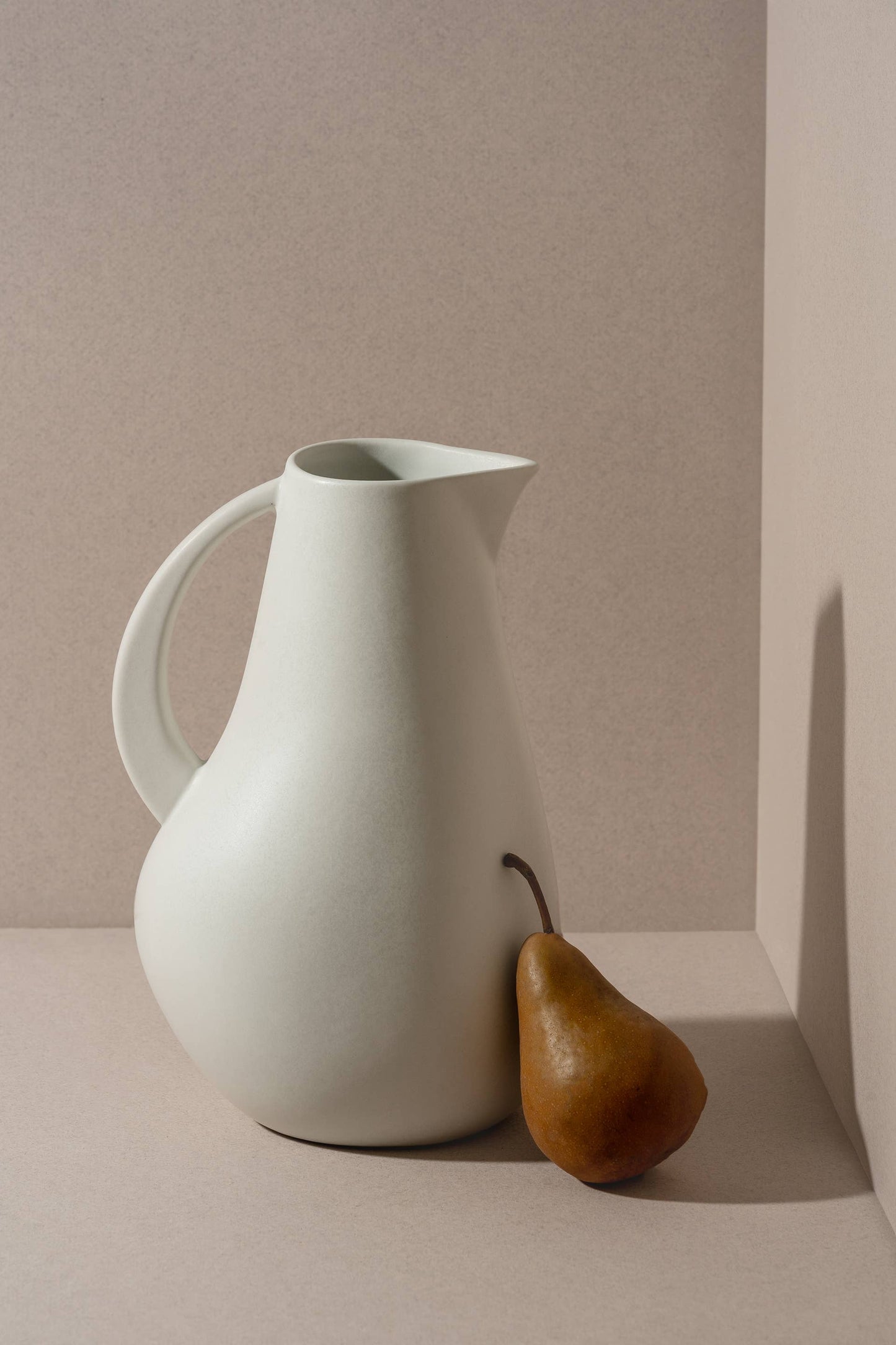 Kuduo Stoneware Pitcher