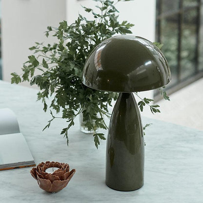 Leoma Lamp