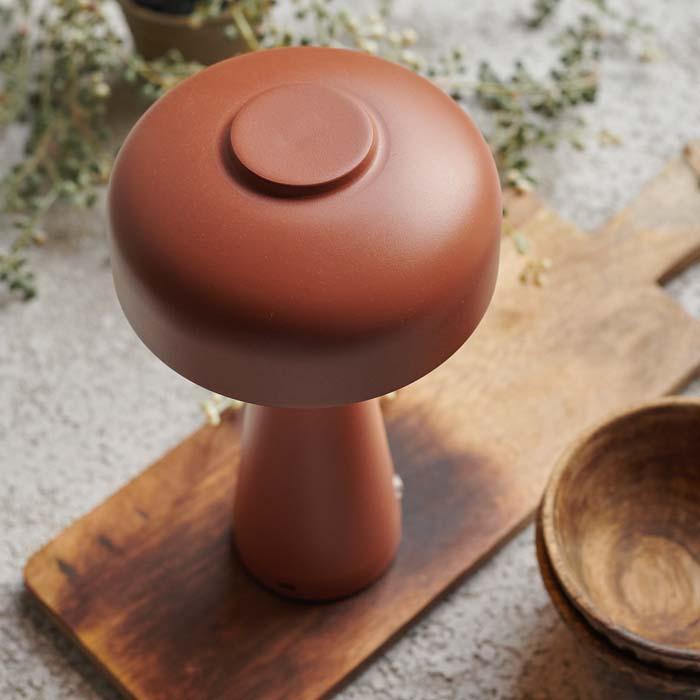 Terracotta Adelaide Lamp