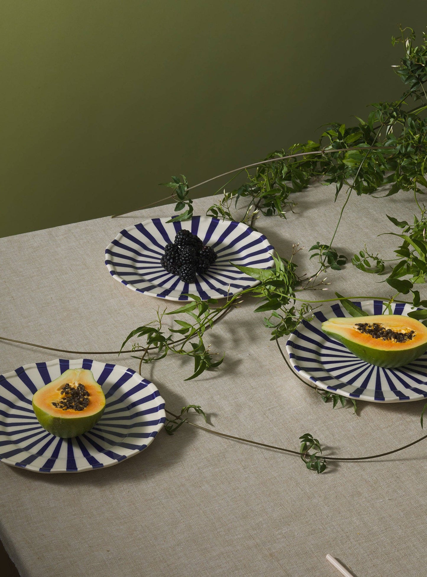 Mafalda Ceramic Side Plate 9"
