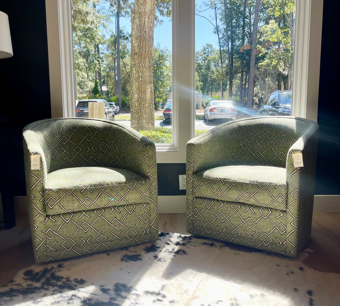 Moss Home Mason Swivel Chair