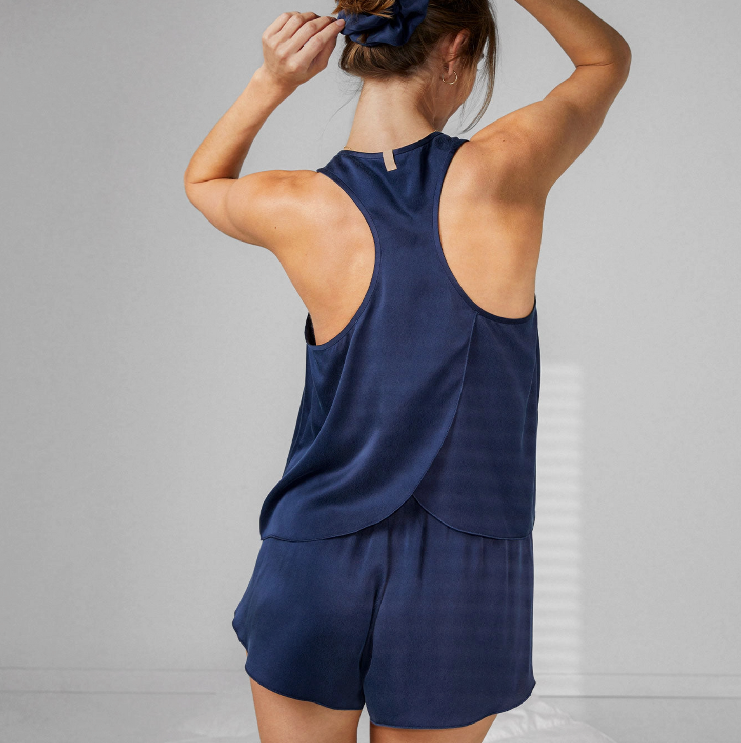 Washable Silk Tulip Back Set