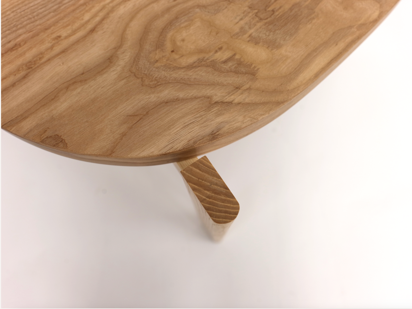 Uovo Coffee Table