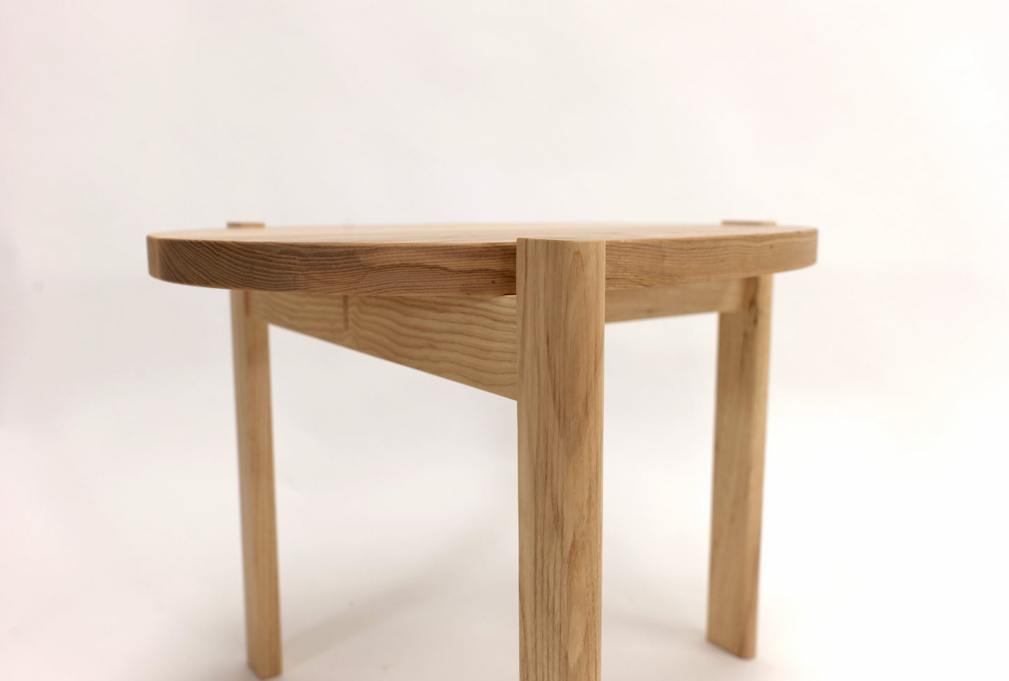 Uovo Side Table