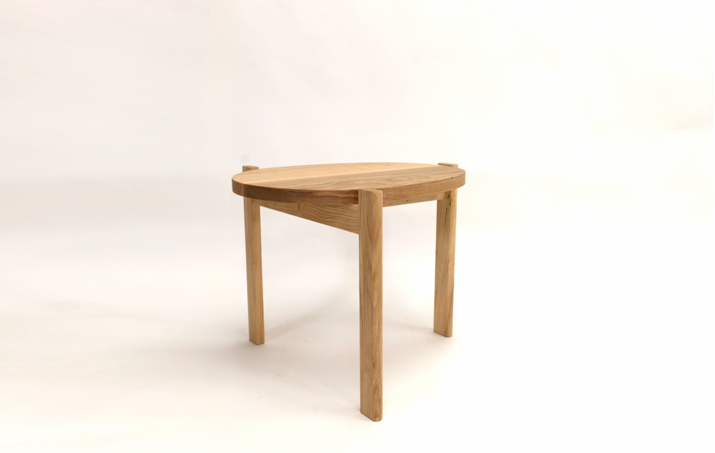 Uovo Side Table
