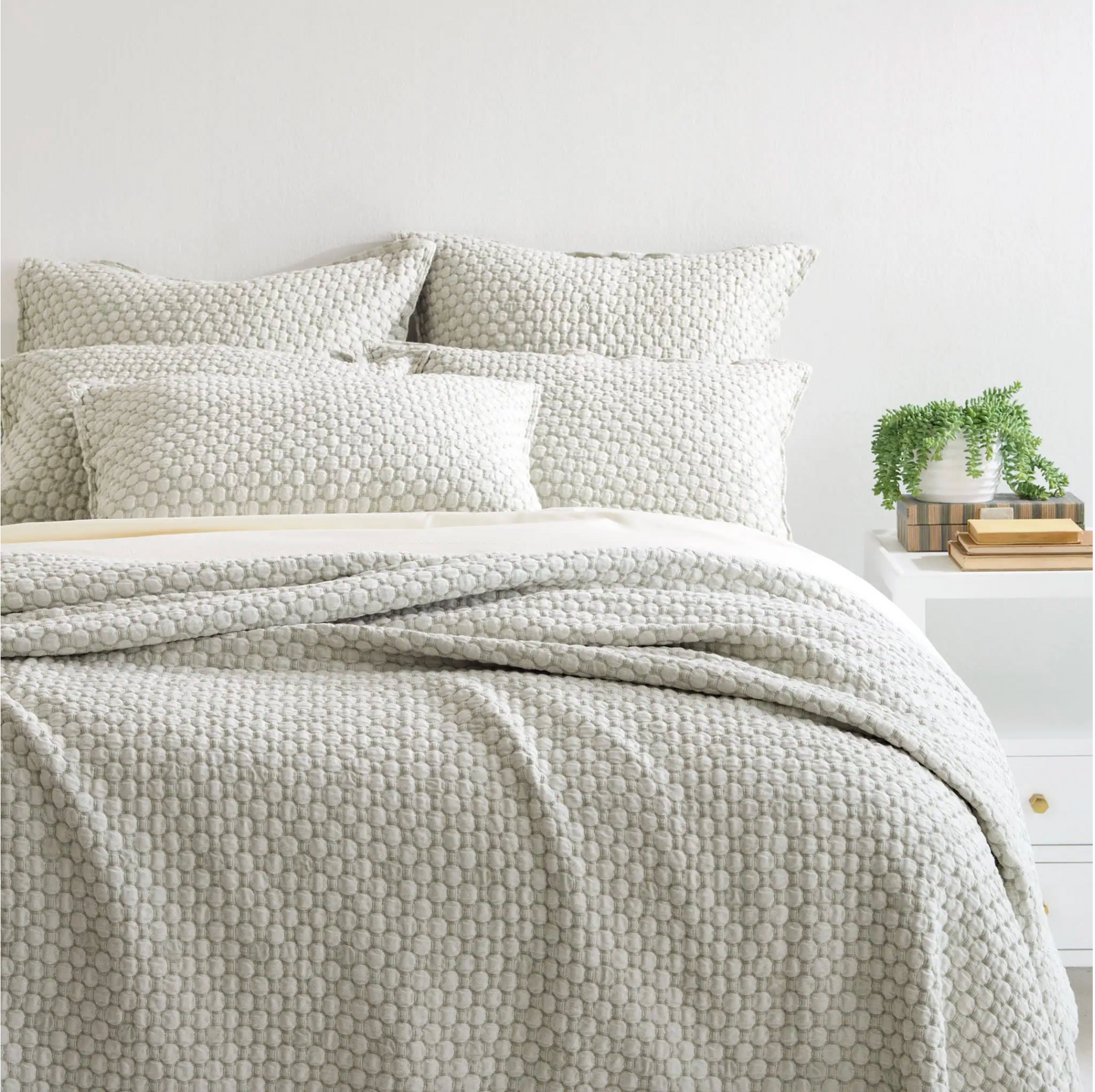 Lodi Matelasse Bedding