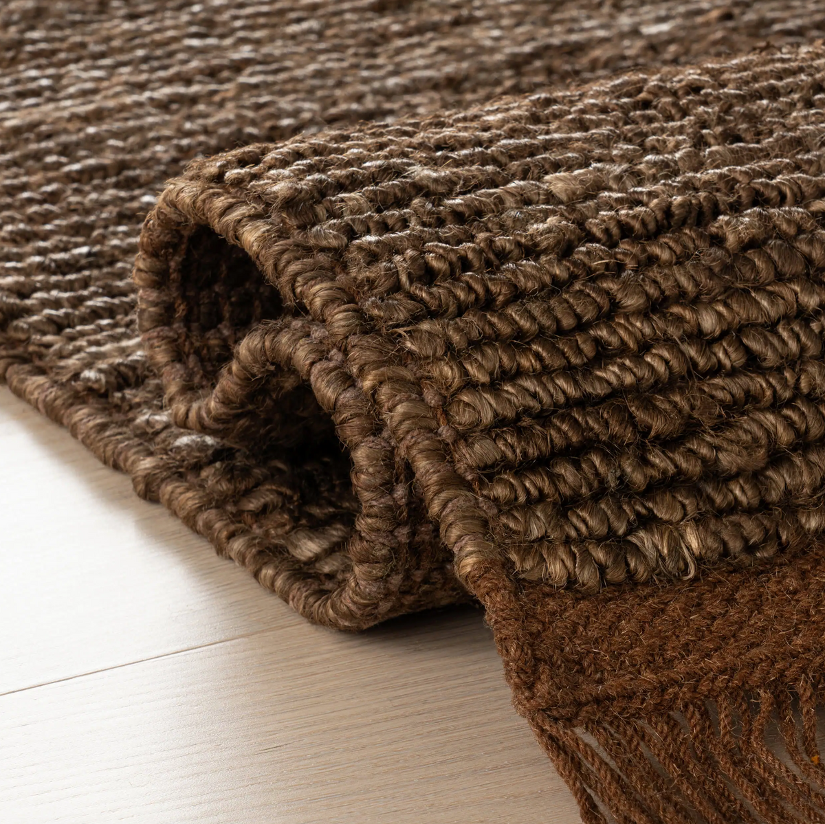 Varnu Textured Handmade Jute Rug