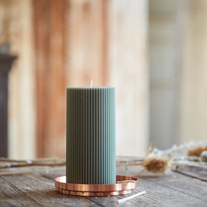 Moss Ribbed Pillar